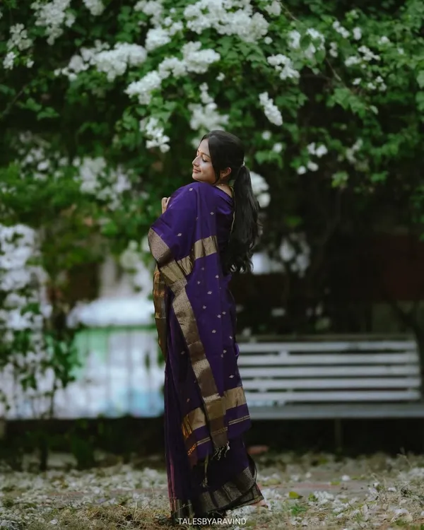 Blue_Banarasi_soft_Designer_Silk_Saree_With_Unstitched_Blouse_Piece_For_Women
