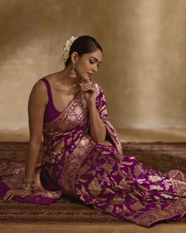 Wine_Banarasi_Designer_Silk_Saree_With_Unstitched_Blouse_Piece_For_Women
