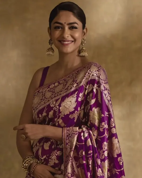 Wine_Banarasi_Designer_Silk_Saree_With_Unstitched_Blouse_Piece_For_Women