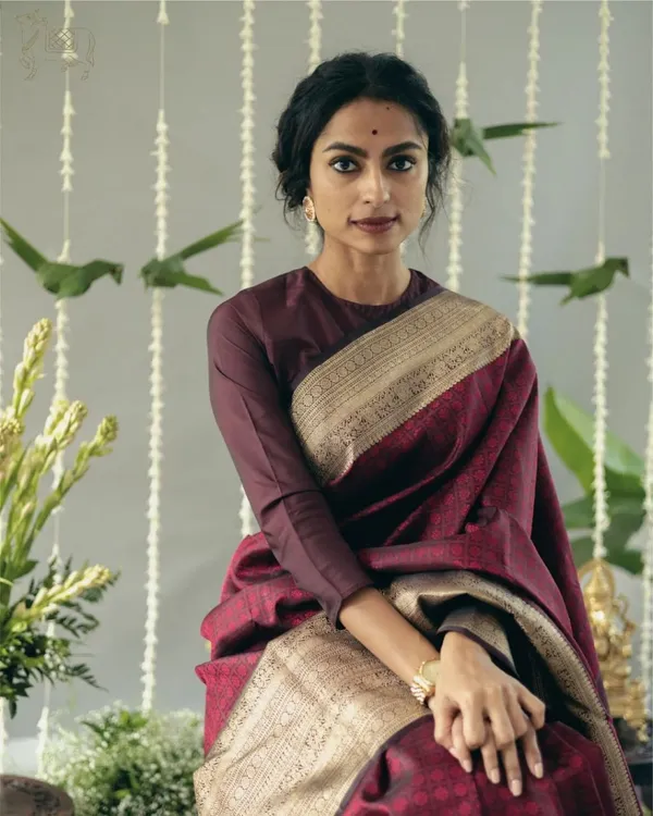 Wine_Banarasi_Designer_Silk_Saree_With_Unstitched_Blouse_Piece_For_Women