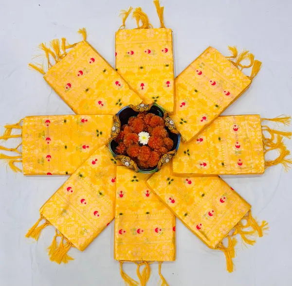 Exclusive_Yellow_Banarasi_Soft_Lichi_Designer_Silk_Saree_With_Jacquard_Work_With_Unstitched_Blouse_Piece_For_Women