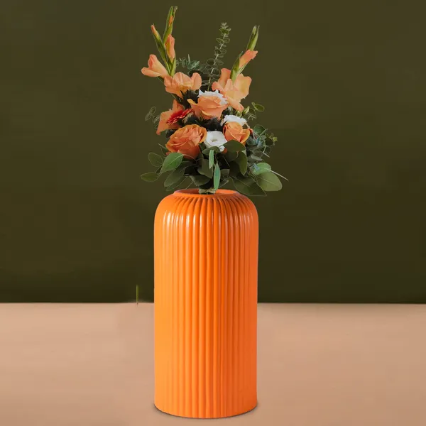 Evelyn_Medium_Lily_Ceramic_Flower_Vase_For_Living_Room,_Bedroom,_Dining_Table,_Home_Decoration_(H_-_20.5_X_D_-_9_Cm,_Lily)