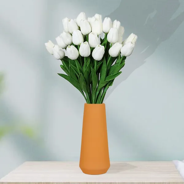 Finlay_Small_Lily_Ceramic_Flower_Vase_For_Living_Room,_Bedroom,_Dining_Table,_Home_Decoration_(H_-_16_X_D_-_4.5_Cm,_Lily)