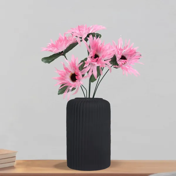 Evelyn_Small_Black_Ceramic_Flower_Vase_For_Living_Room,_Bedroom,_Dining_Table,_Home_Decoration_(H_-_15.5_X_D_-_8_Cm,_Black)