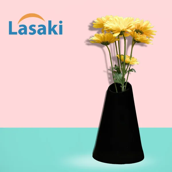 Voltra_Black_Ceramic_Flower_Vase_For_Living_Room,_Bedroom,_Dining_Table,_Home_Decoration,_Artificial_Flowers_(D-_11_X_H_-_16.5_Cm)