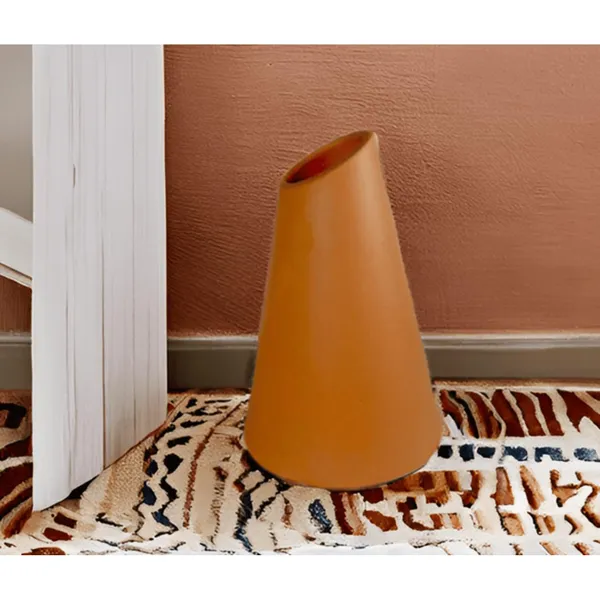 Voltra_Ginger_Ceramic_Flower_Vase_For_Living_Room,_Bedroom,_Dining_Table,_Home_Decoration,_Artificial_Flowers_(D-_11_X_H_-_16.5_Cm)