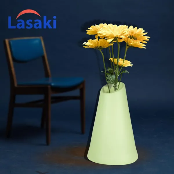 Voltra_Mint_Ceramic_Flower_Vase_For_Living_Room,_Bedroom,_Dining_Table,_Home_Decoration,_Artificial_Flowers_(D-_11_X_H_-_16.5_Cm)