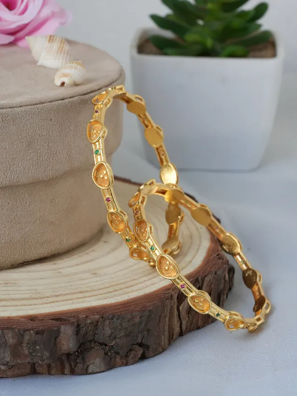 Antique_Gold_Plated_Bangles_|_Exquisite_&_Luxurious_Bangles