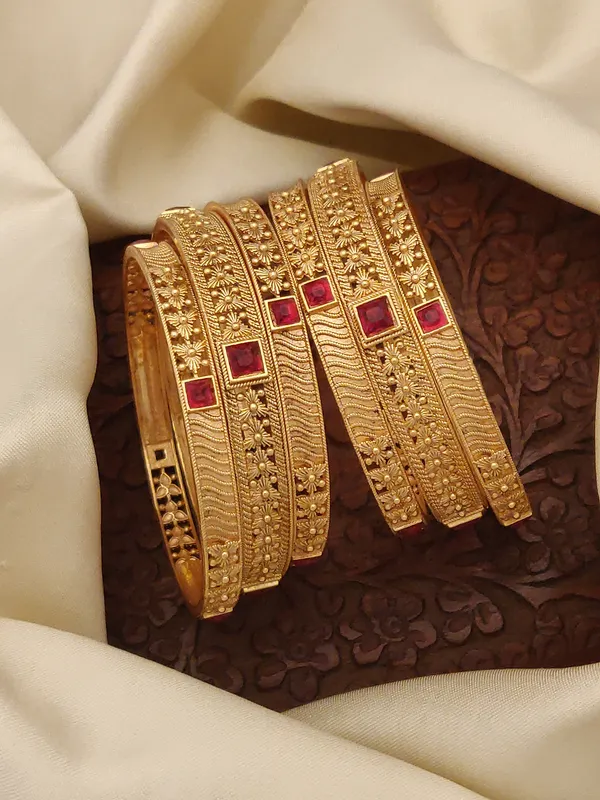 Six_Piece_Gold_Bangles_With_Red_Stones_Chuda_For_Women
