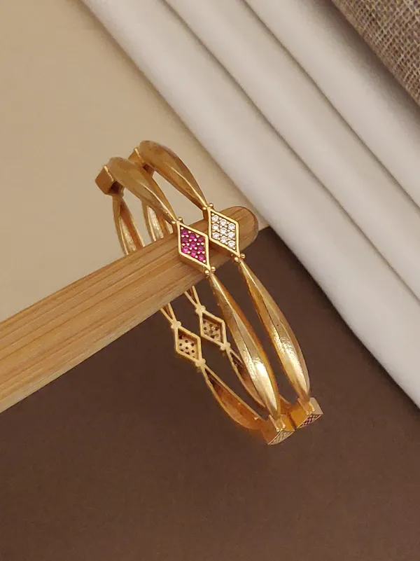 Set_of_2_Gold_Plated_Finish_Brass_With_American_Diamond_Studded_Bangles_For_Women