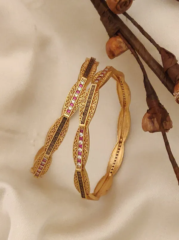 Set_of_2_Gold_Plated_Finish_Brass_Bangles_For_Women