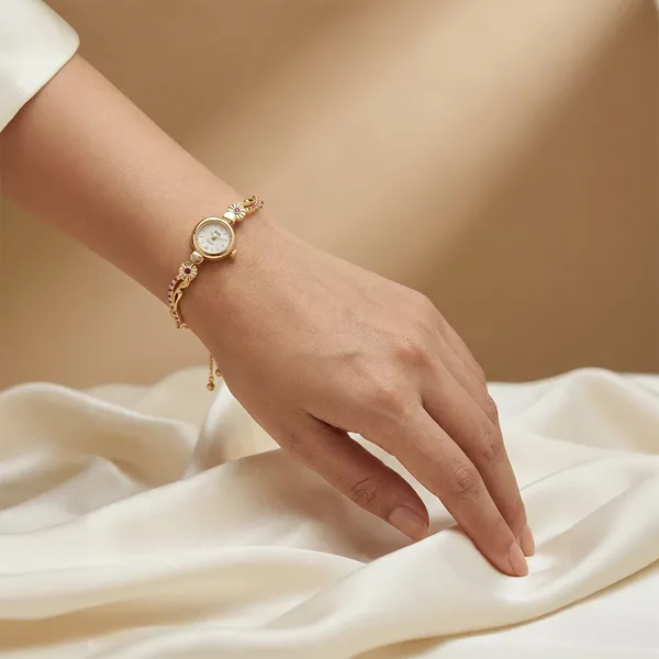 Gold_Plated_White_Dial_Bracelets_With_Primium_Quality