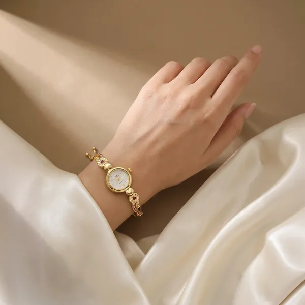 Gold_Plated_White_Dial_Bracelets_With_Primium_Quality