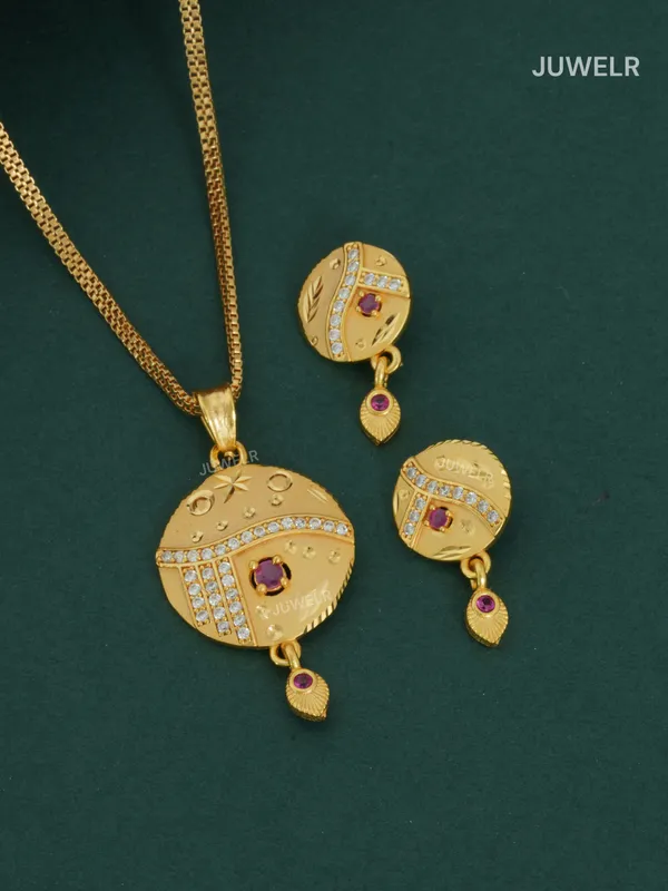 Pendant_Set_Small_|_Gold-Plated_Petite_Pendant_&_Earrings_(1_Set)