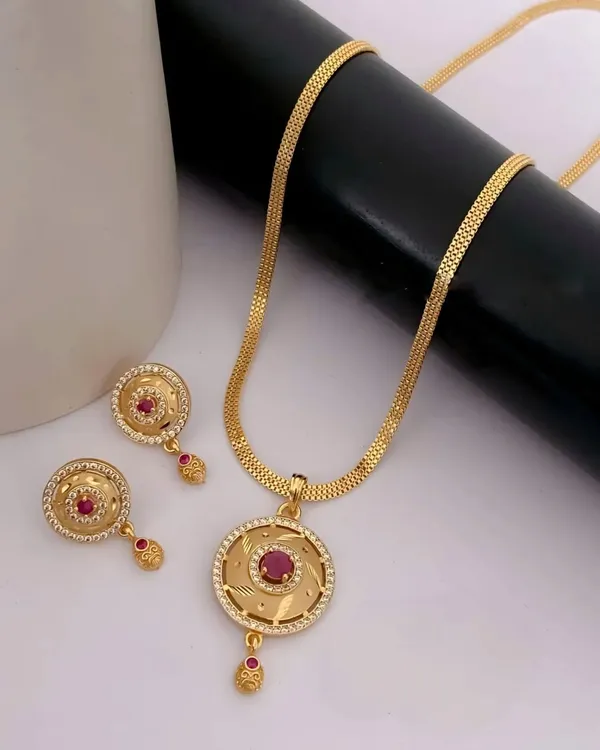 JUWELR Pendant Set with Earrings Gold Plated Elegant Modern