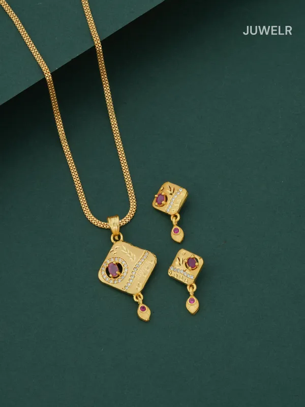 Small_Pendant_Set_for_Ladies_|_Diamond-Shape_AD_Pendant_&_Earrings_(1_Set)