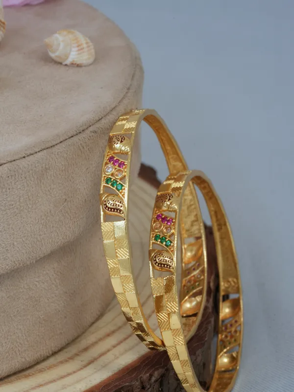 Stylish_Daily_Wear_Gold_Plated_Bangles_Design_|_Classic_&_Luxurious_Bangles