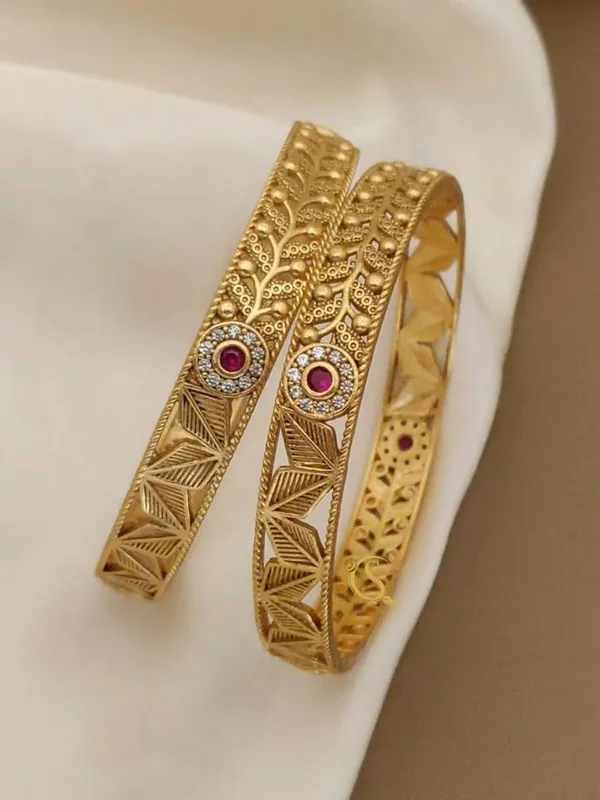 Set_of_2_Flower_Shape_Bangles_With_AD_Stones_For_Women