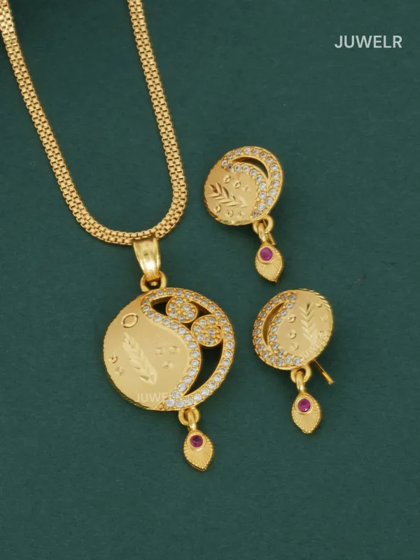 Women_Pendant_Set_Artificial_|_Round_Unique_Design_Pendant_&_Earrings_(1_Set)