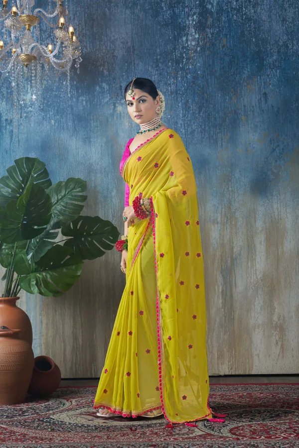 Yellow_Poly_Georgette_Gota_With_Tassel_Detail_Saree_With_Unstitched_Blouse_Piece