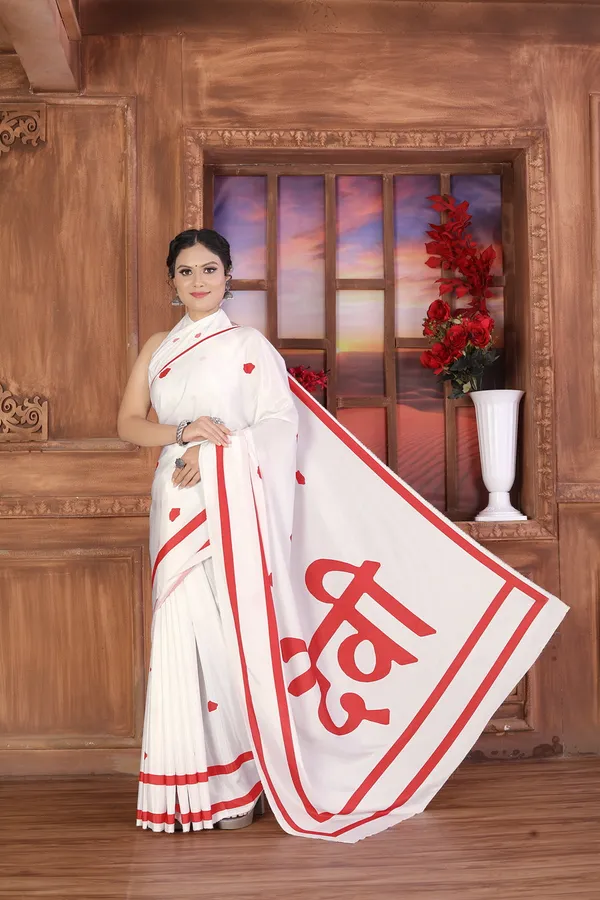 White_And_Red_Poly_Crepe_Devi_Printed_Saree_With_Unstitched_Blouse_Piece