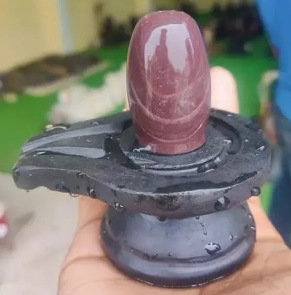 Narmada_Stone_Spiritual_Grey_&_Black_Narmadeshwar_Shivling_Idol