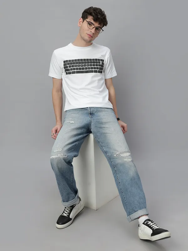 White_Cotton_Graphic_Puff_Printed_Round_Neck_Half_Sleeves_Regular_Fit_T-Shirt_For_Men