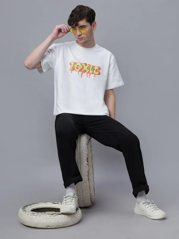 White_Cotton_Graphic_Printed_Round_Neck_Half_Sleeves_Oversized_T-Shirt_For_Unisex