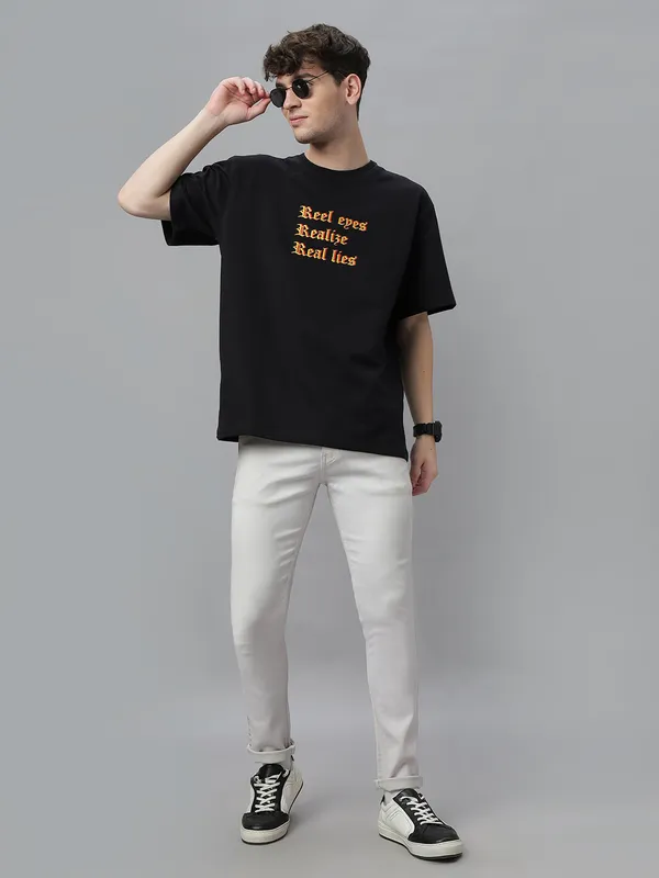 Black_Cotton_Embroidery_Round_Neck_Half_Sleeves_Oversized_T-Shirt_For_Unisex