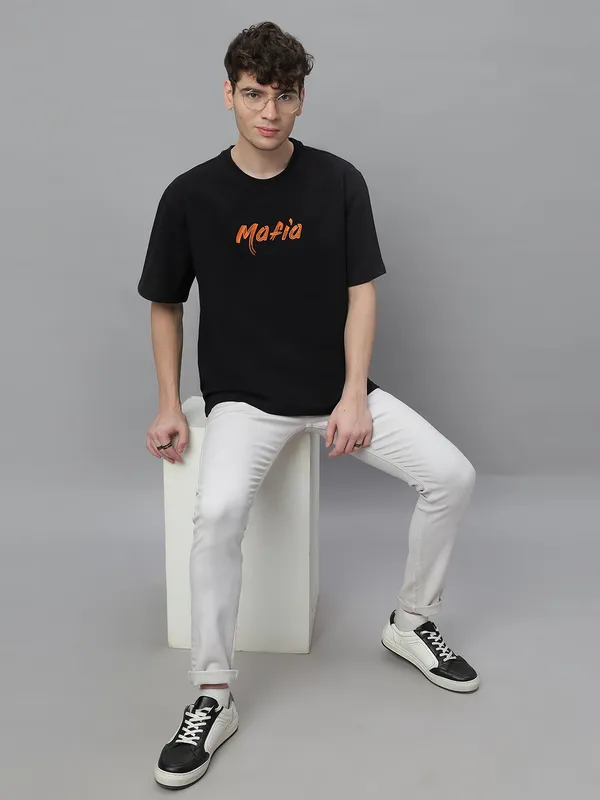 Black_Cotton_Embroidery_Round_Neck_Half_Sleeves_Oversized_T-Shirt_For_Unisex