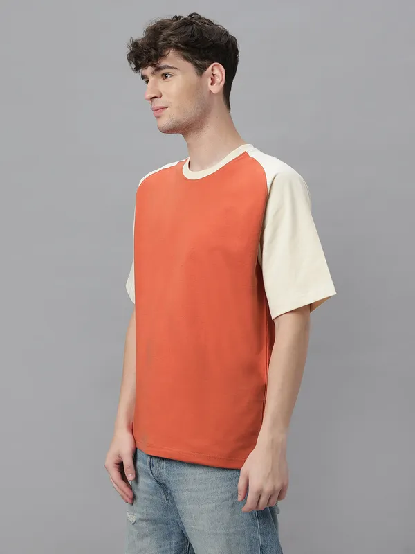 Off-White_&_Orange_Cotton_Round_Neck_Half_Sleeves_Loose_Fit_Raglan_T-Shirt_For_Men