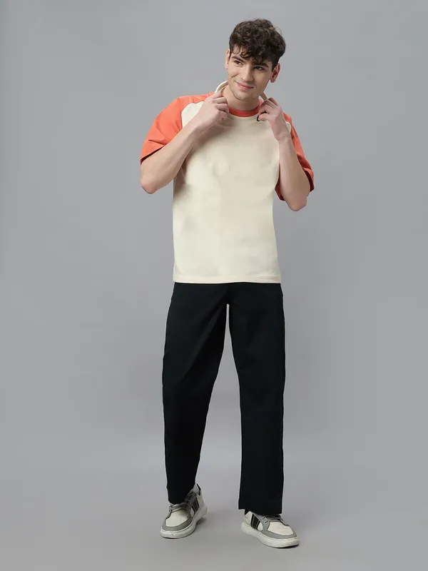 Off-White_&_Orange_Cotton_Round_Neck_Half_Sleeves_Loose_Fit_Raglan_T-Shirt_For_Men