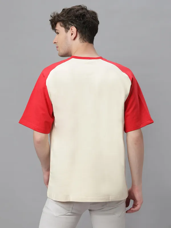 Off-White_&_Red_Cotton_Round_Neck_Half_Sleeves_Loose_Fit_Raglan_T-Shirt_For_Men