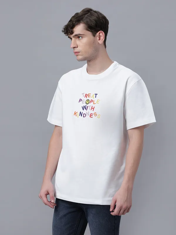 White_Cotton_Embroidery_Round_Neck_Half_Sleeves_Oversized_T-Shirt_For_Unisex