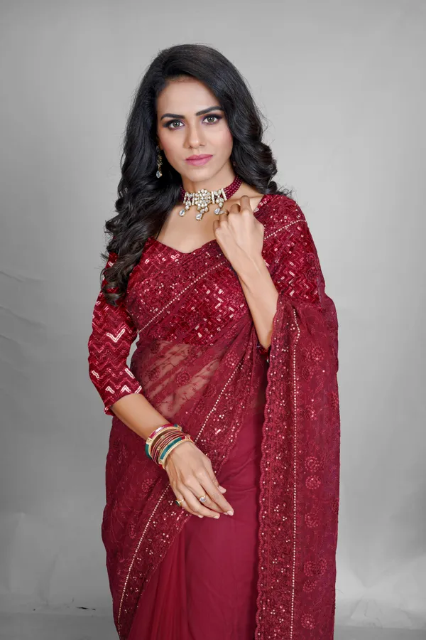 Red_Preimium_&_Elegant_Net_Saree_For_Women