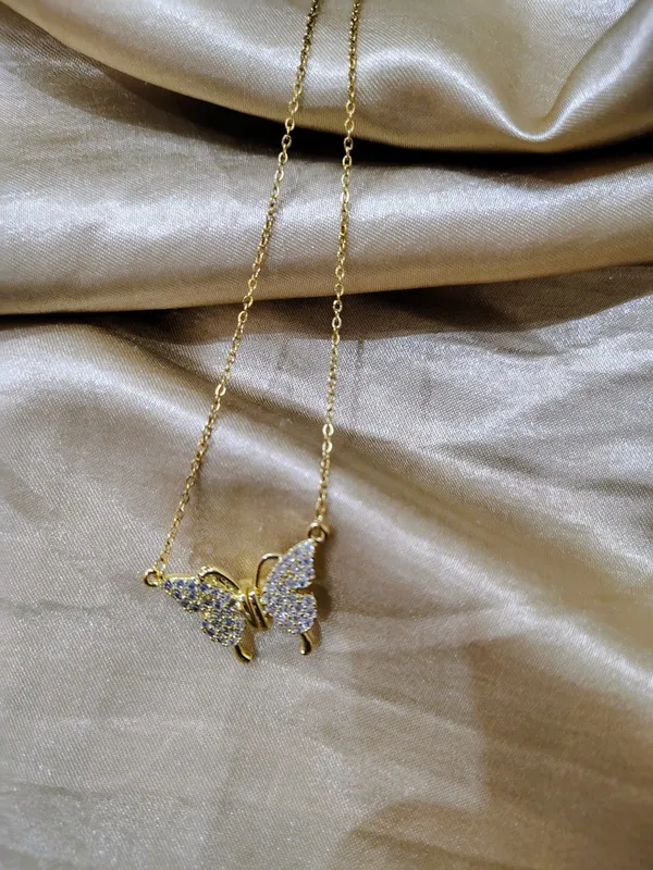 8k_Gold_Plated_Stainless_Steel_Antique_Anti_Tarnish_Butterfly_Shaped_Pendant_Necklace_For_Women