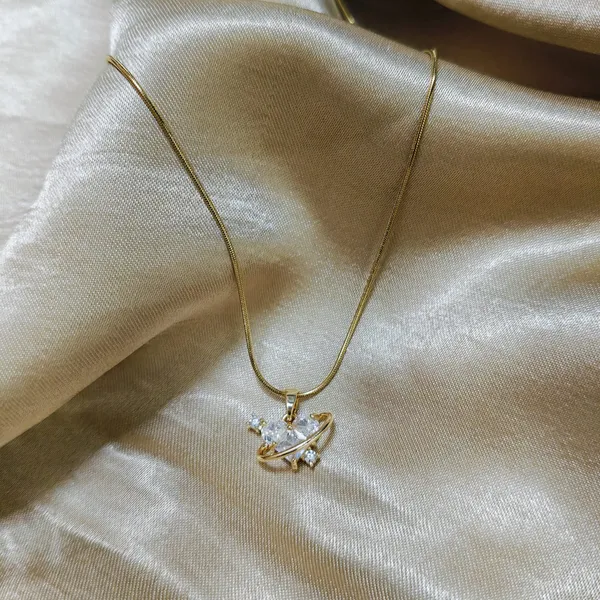 8k_Gold_Plated_Heart_Shaped_Necklace_For_Women_|_Anti_Tarnish_Stainless_Steel_Stone_Studded_Pendant