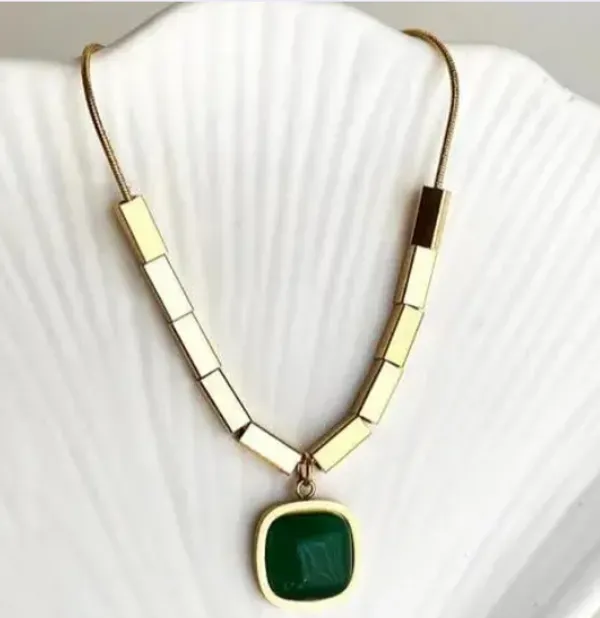 Green_Pendant_For_Women_|_Anti_Tarnish_Stainless_Steel_Necklace