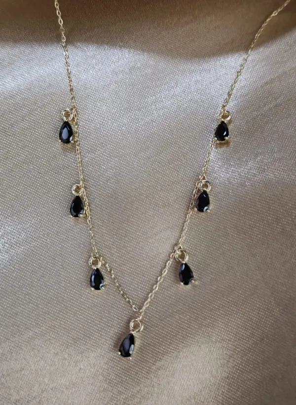 Black_&_8k_Gold_Plated_Stainless_Steel_Stone_Studded_Anti_Tarnish_Jewellery_For_Women