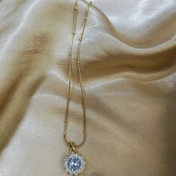 8k_Gold_Plated_Stainless_Steel_Stone_Studded_Anti_Tarnish_Necklace_For_Women