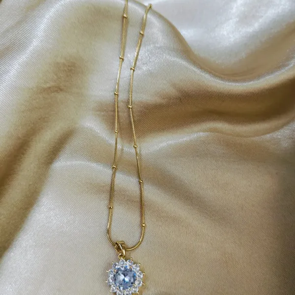 8k_Gold_Plated_Stainless_Steel_Stone_Studded_Anti_Tarnish_Necklace_For_Women