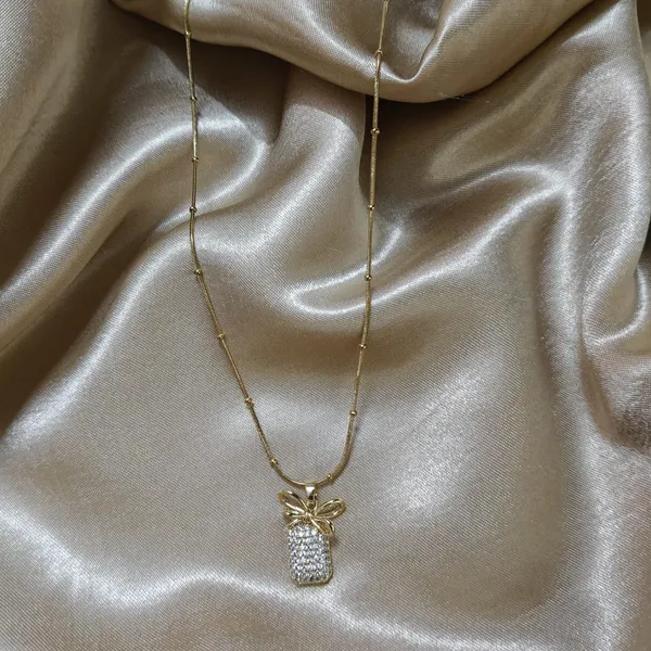8k_Gold_Plated_Stainless_Steel_Stone_Studded_Pineapple_Shaped_Anti_Tarnish_Necklace_For_Women