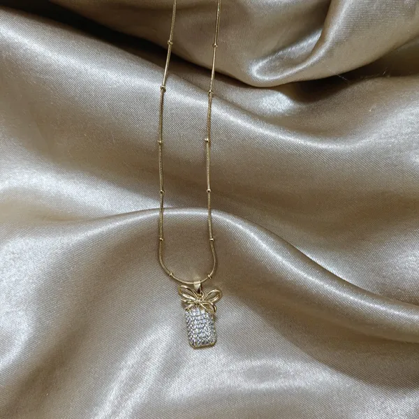 8k_Gold_Plated_Stainless_Steel_Stone_Studded_Pineapple_Shaped_Anti_Tarnish_Necklace_For_Women