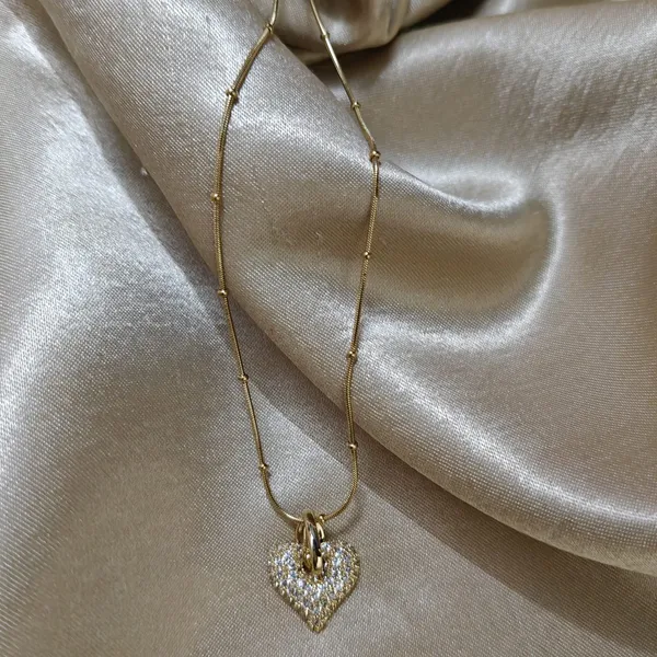 8k_Gold_Plated_Heart_Shaped_Necklace_For_Women_|_Anti_Tarnish_Stainless_Steel_Stone_Studded_Pendant