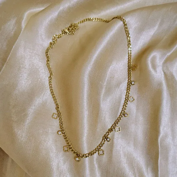 8k_Gold_Plated_Stainless_Steel_Anti_Tarnish_Minimal_Jewellery_For_Women
