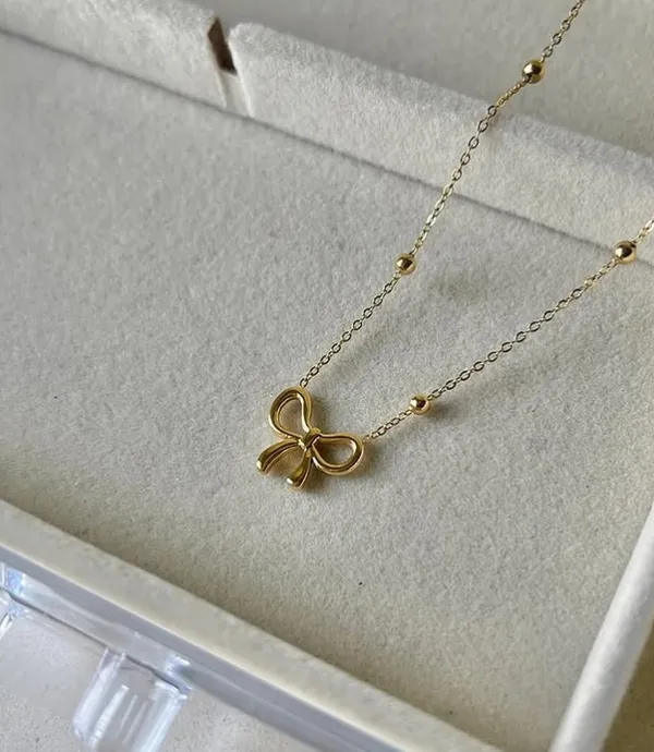 8k_Gold_Plated_Stainless_Steel_Unique_Bow_Shaped_Anti_Tarnish_Necklace_For_Women