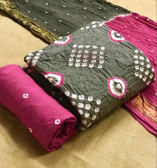 Unstitched_Grey_&_Pink_Pure_Cotton_Bandhni_Dress_Material_For_Women