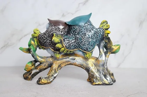 Handcrafted_Resin_Charming_Owl_Family_On_Tree_Showpiece_For_Home_And_Office_Decor_5_X_11_Inches