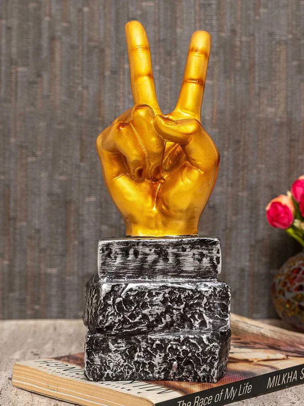 Golden_Handcrafted_Resin_Victory_Sign_Showpiece_For_Home_And_Office_Decor_8.9_X_6.4_X_22.9_Cm