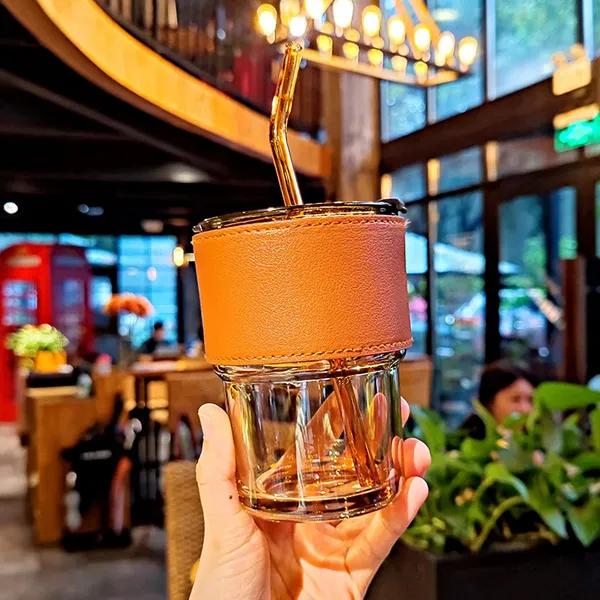 Glass_Tumbler_with_Silicone_Straw_and_Lid_-_Summer_Travel_Essential_Bottle